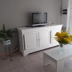 Studio Les Olivades , Arles France